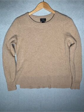 Halogen Camel V-Neck Cashmere Sweater